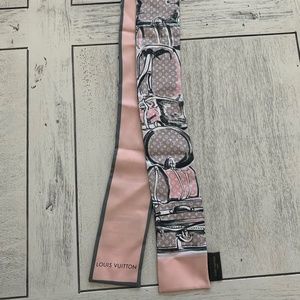 Louis Vuitton Bandeau - NWOT